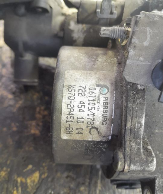 Pompa vacuum x57q-2a451-bh 2.0 TDCI Ford Mondeo 3  [din 2000 pana  2003] seria