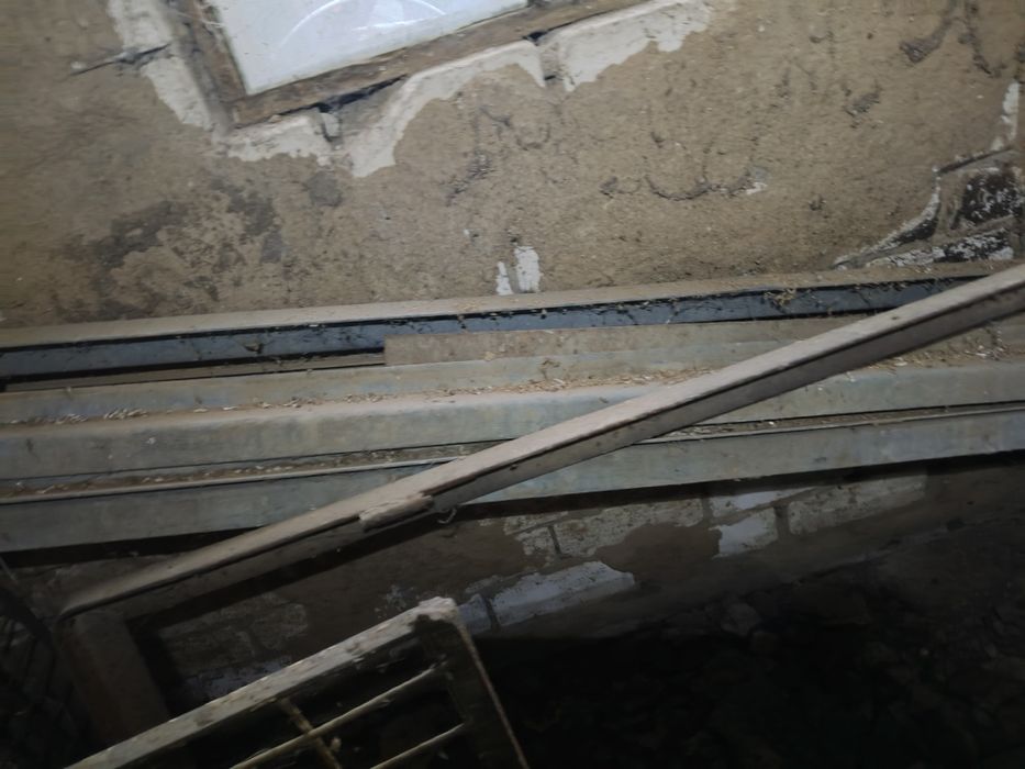 Продам трубы и уголки  разные