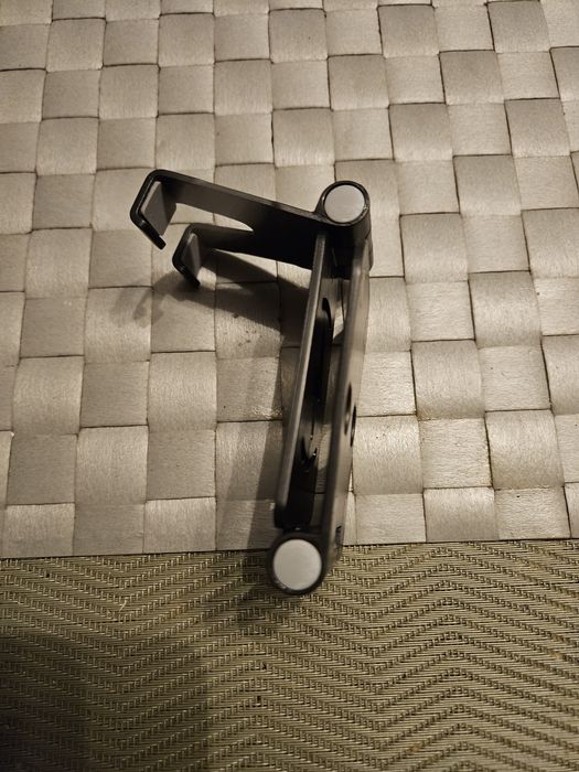 Vând suport pentru telefon 2 bucata stare buna