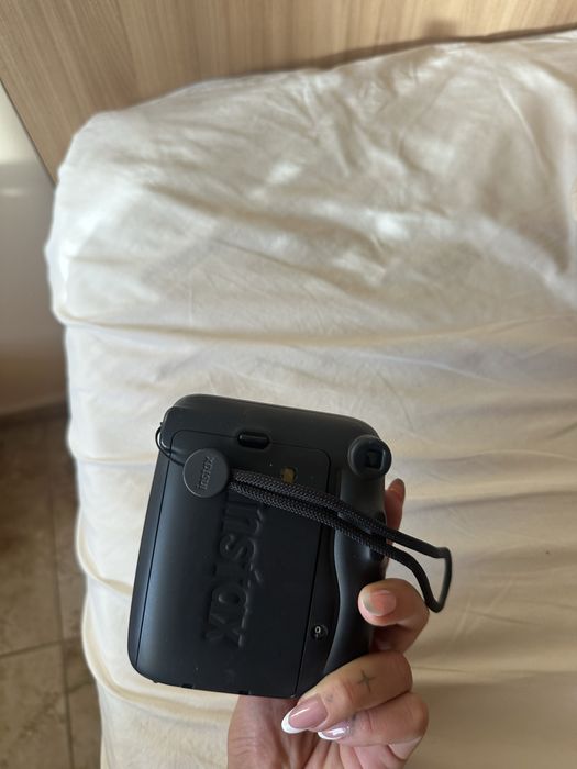 Instax mini 11 черен