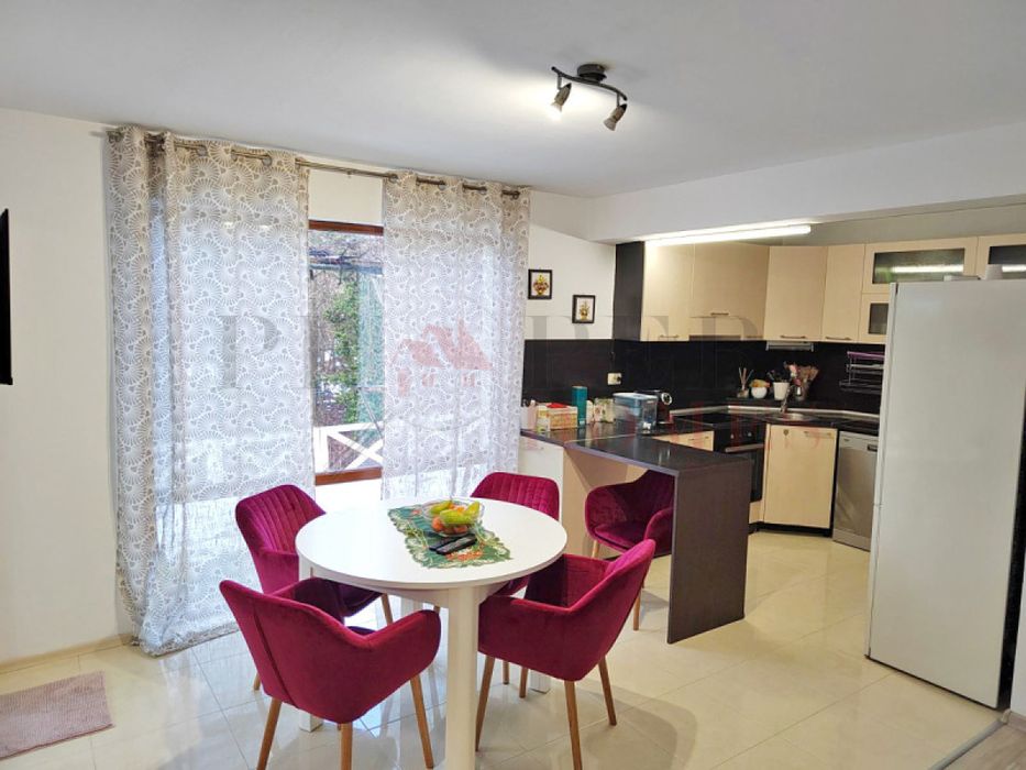 Продажба Къща гр. Трявна - с. Черновръх 250m² и двор 1990m²