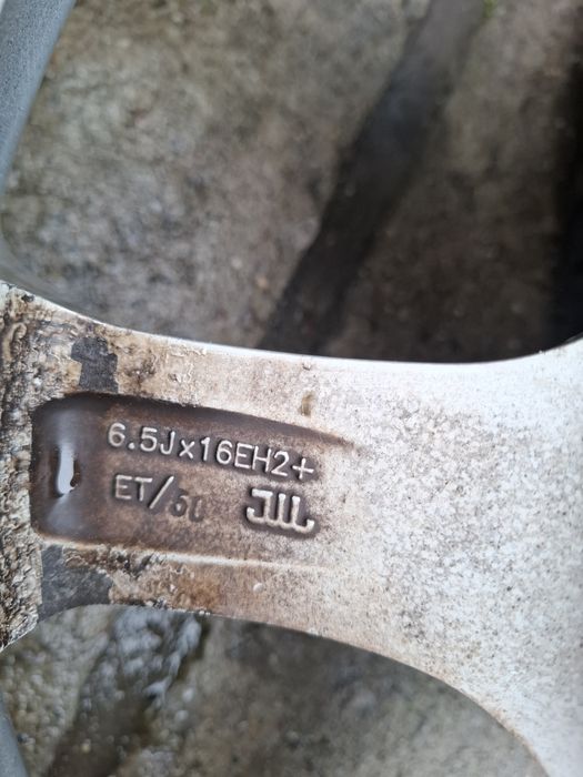 16" Джанти за Шкода Октавиа Фолцфаген Пасат Сеат Ауди нови зимни гуми