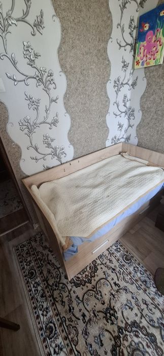 Кровать детская.