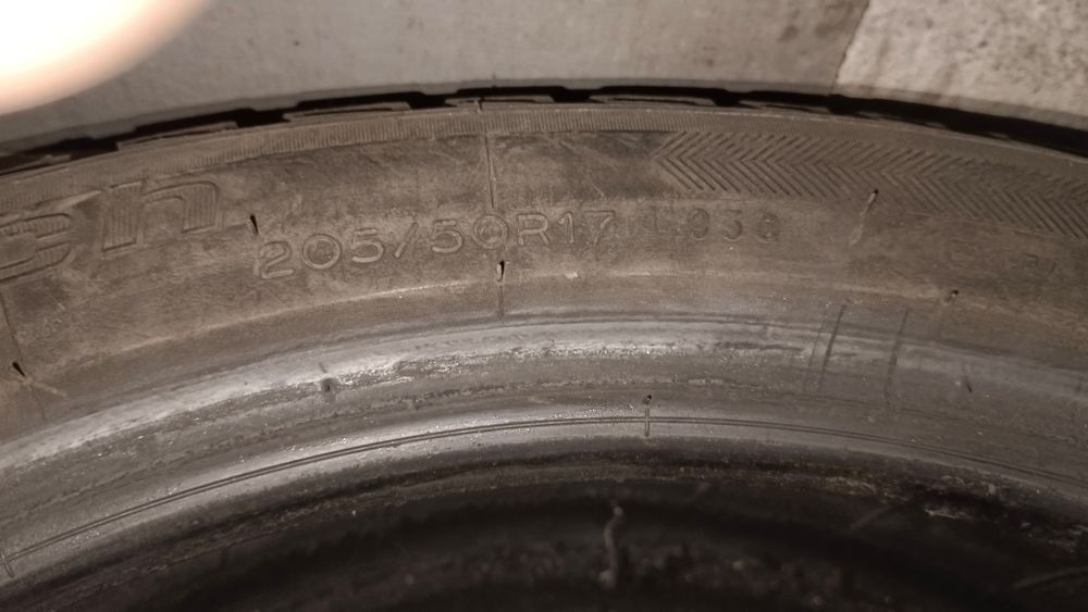 Продам покрышки зима