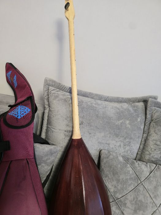 Домбыра новая для игры