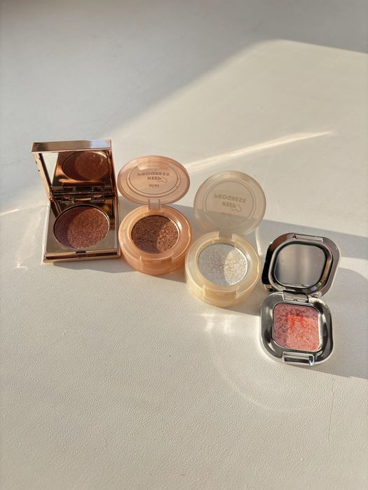 Продам косметику для визажиста