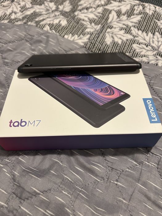 Таблет Lenovo TabM7