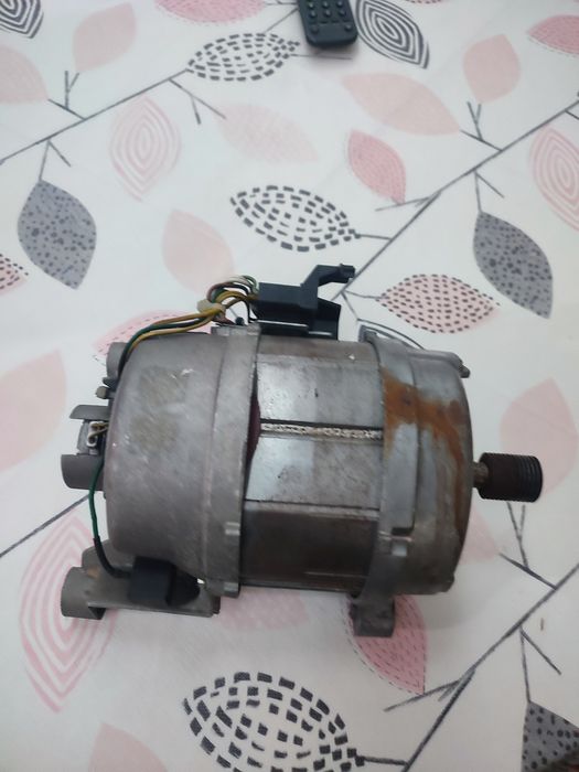 Motor mașină spălat Electrolux ,EWT1215 in stare buna