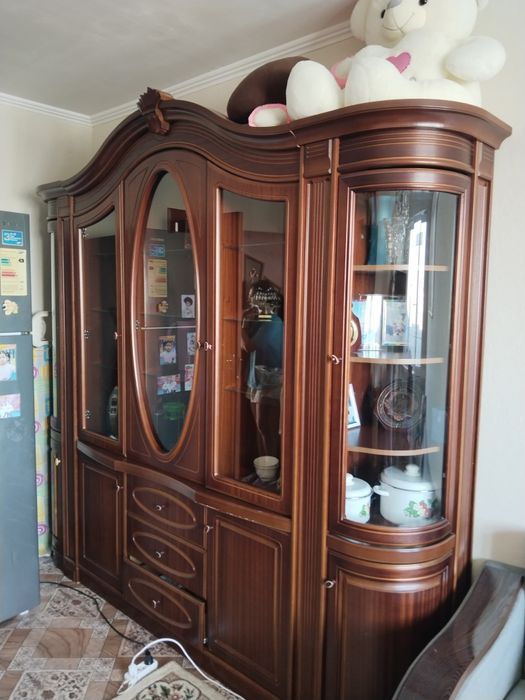 Стенка - сервант