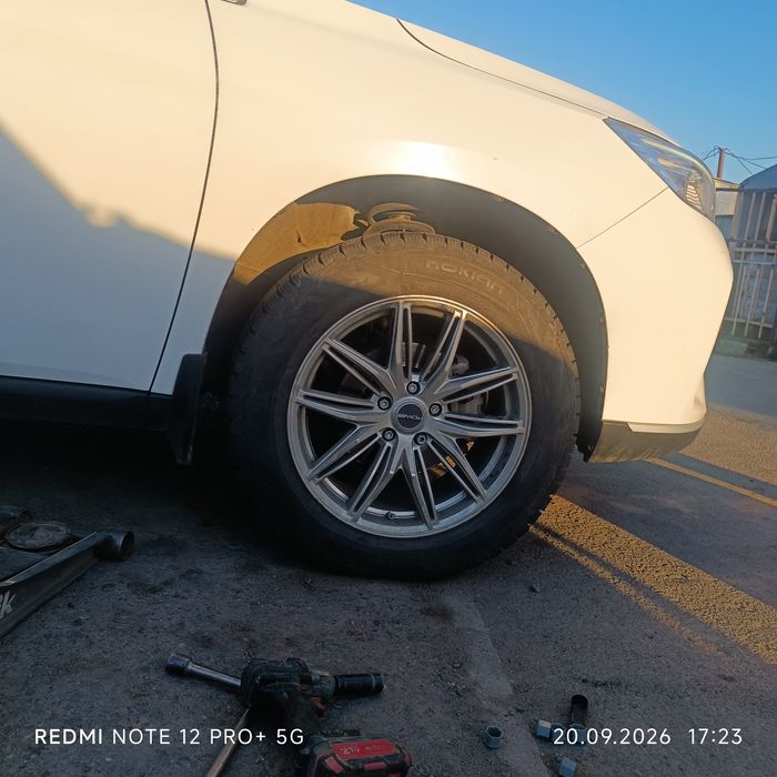 Колеса шины 235/65R18