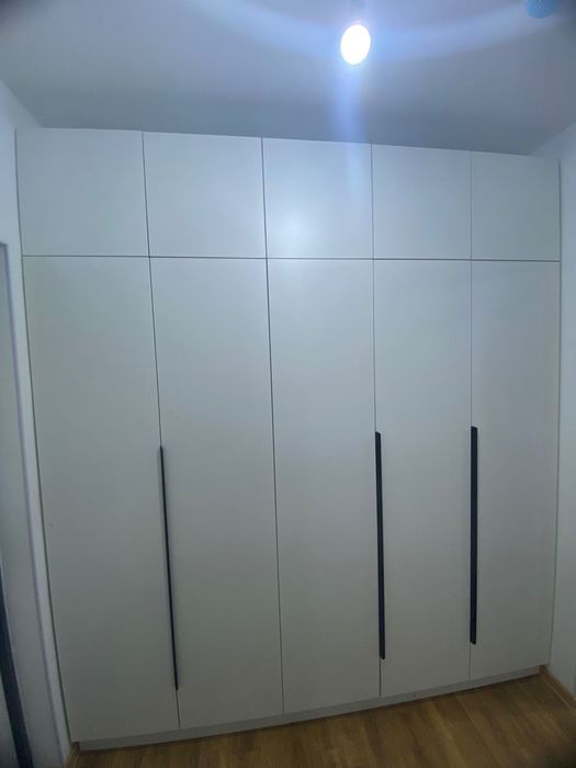 Кухонный гарнитур и шкафы