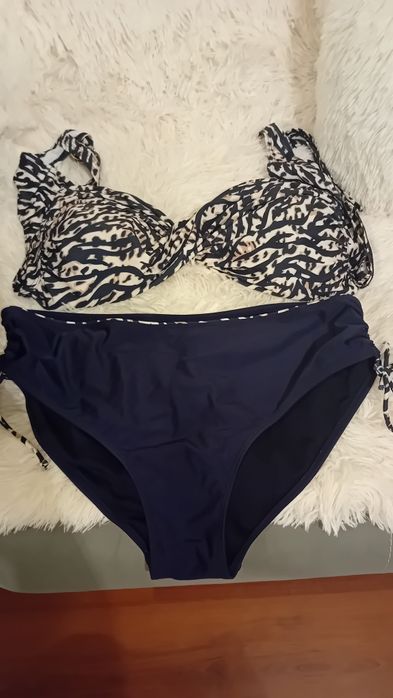 Тъмно син дамски бански голям размер