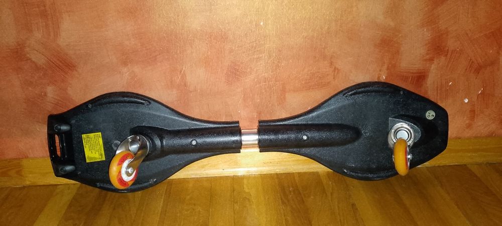 Скейтборд/роллерсерф новый.