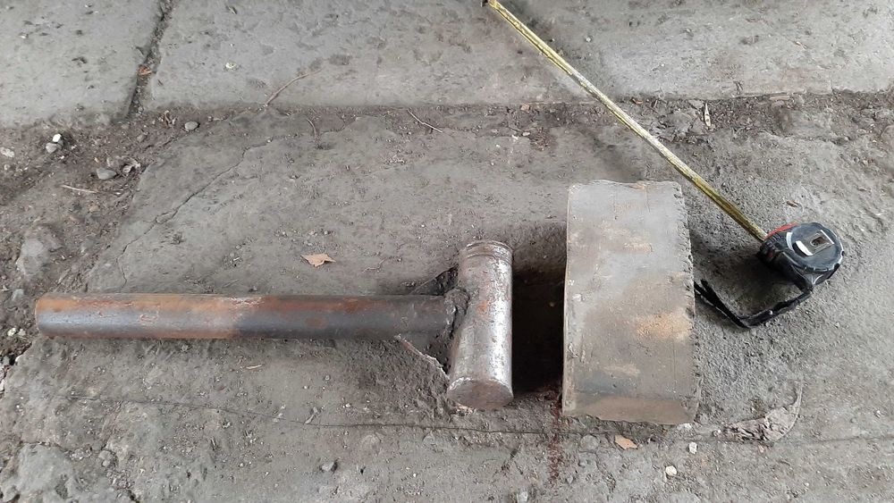 Продам кувалду железную