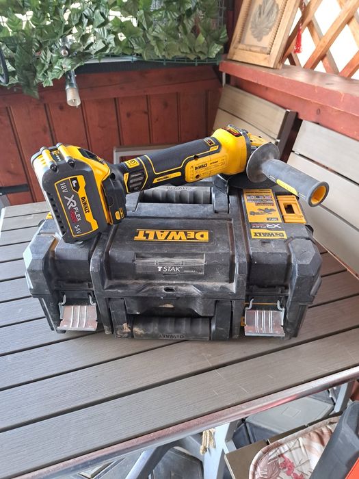 Flex Dewalt DCG 409