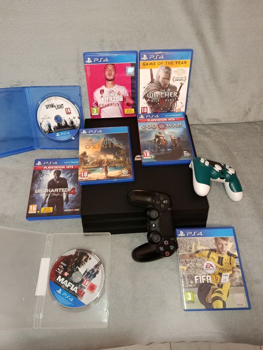 PS4 PRO 4K   +  jocuri si 2 controllere  playstation 4 pro 4k gaming