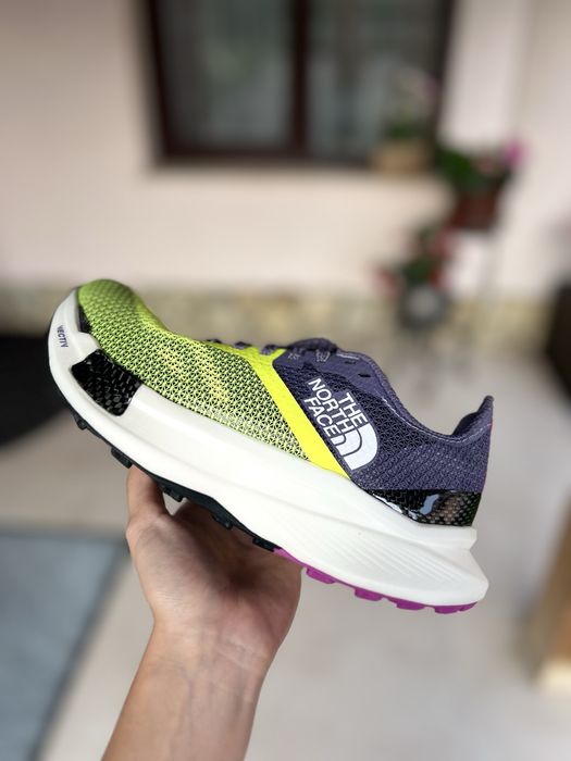 Adidasi running The North Face