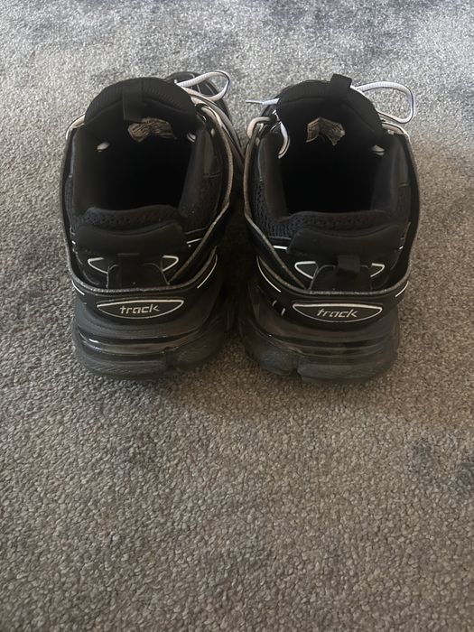 Balenciaga track