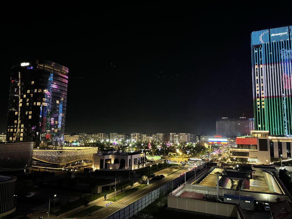 Nest One kunlik Premium kvartira, Tashkent city parkka qaragan.