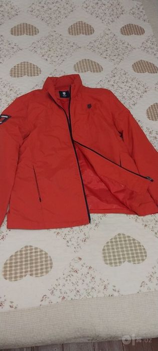Продаю Южнокорейскую женскую куртку