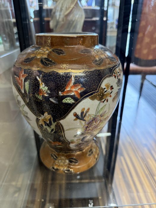 красива стара порцеланова японска  ваза сацума