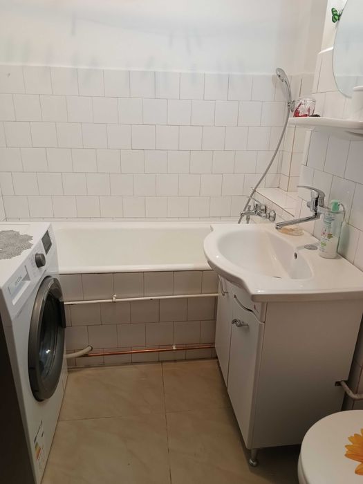 Proprietar, ofer spre inchiriere apartament cu 2 camere cu centrala proprie in Timisoara, str. Simion Barnutiu,  etaj 4/8