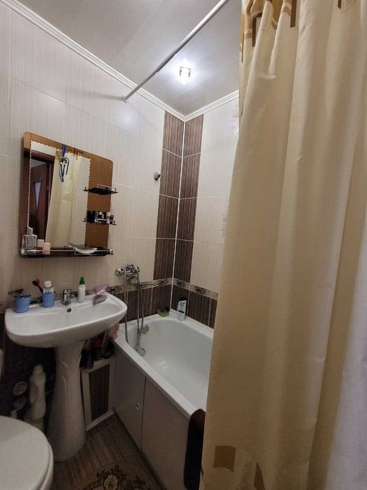 Продам 1 комнатную квартиру в 20-ом микро-районе