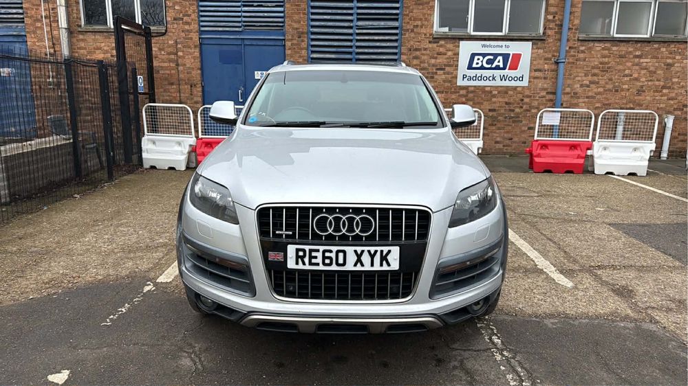 Ауди кю7 фейс на части