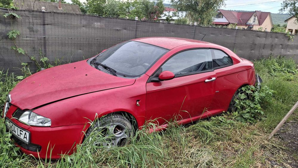 Cu caroseria accidentata , implicata in accident , defecta