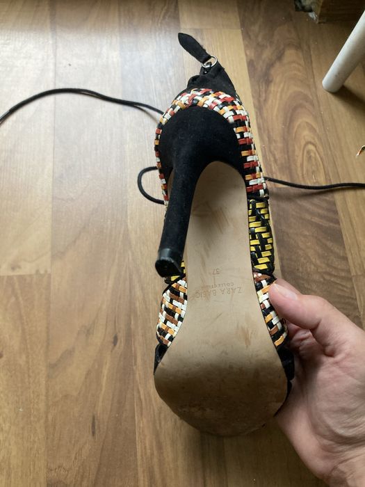 Zara / Зара обувки на ток