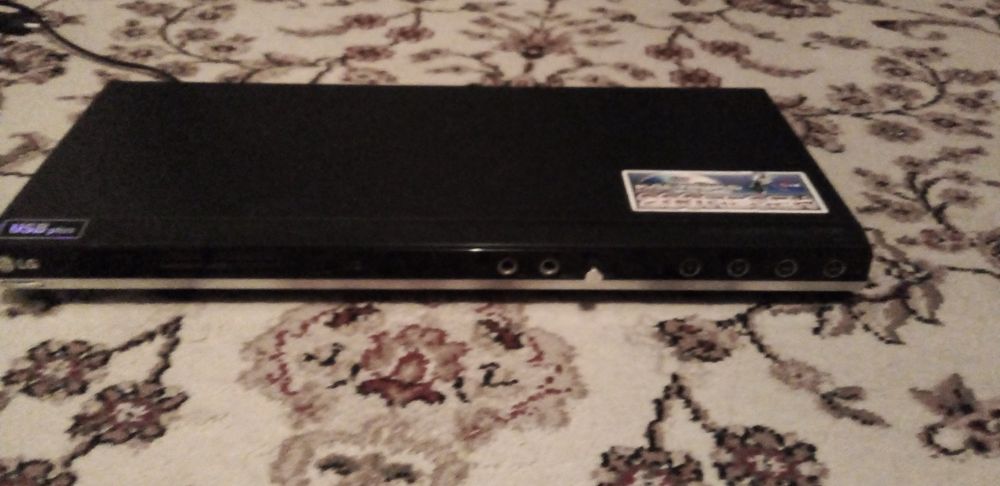 Продам DVD LG  новый