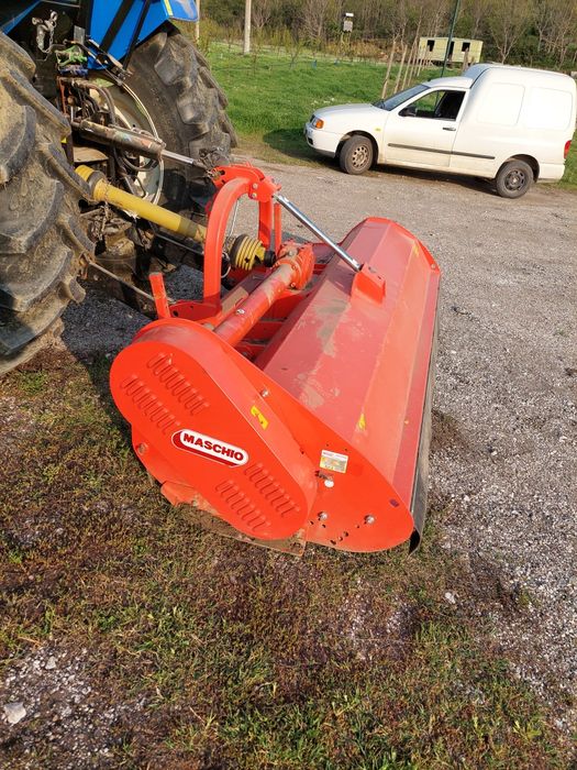 Прикачен навесен   Мулчер