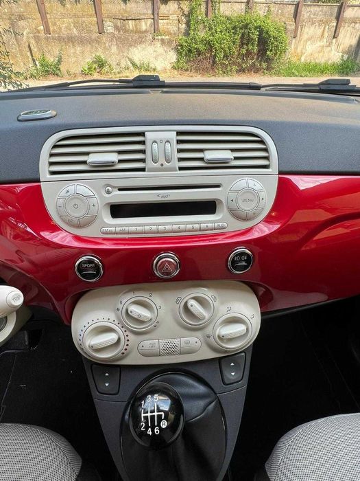 Vand Fiat 500 rosu decapotabil