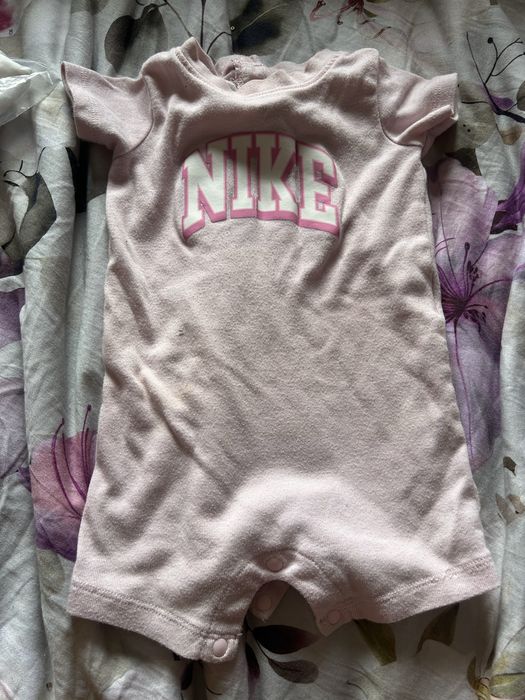 Бебешки маркови дрехи Guess, Moschino, Polo, Richmond, Versace, Fendi