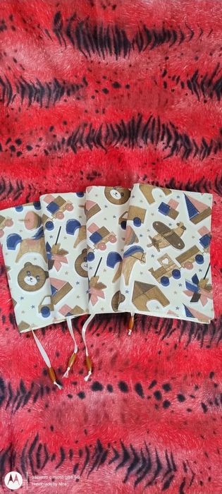 Калъф/дрешка за книжка