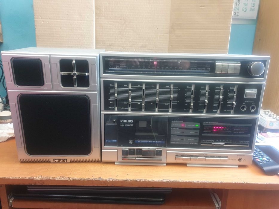 PHILIPS  Касетофон