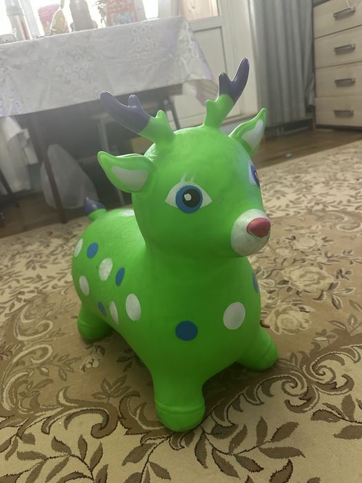 Продается прыгун зеленый