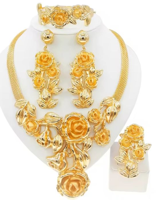 Bijuteri placate cu aur 18 k