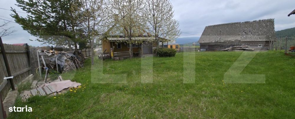 Teren 10.000 mp, cu 2 case, de vacanta, zona Maguri-Racatau