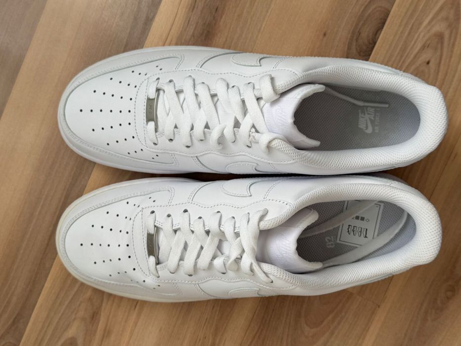 Продам новые AirForce.