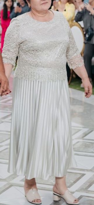 Женская одежда р50-52  б/у