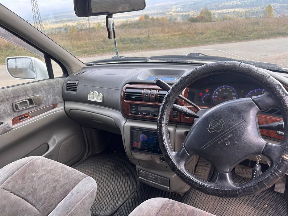 Nissan R’nessa 1998