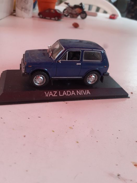 Machete masini romanesti