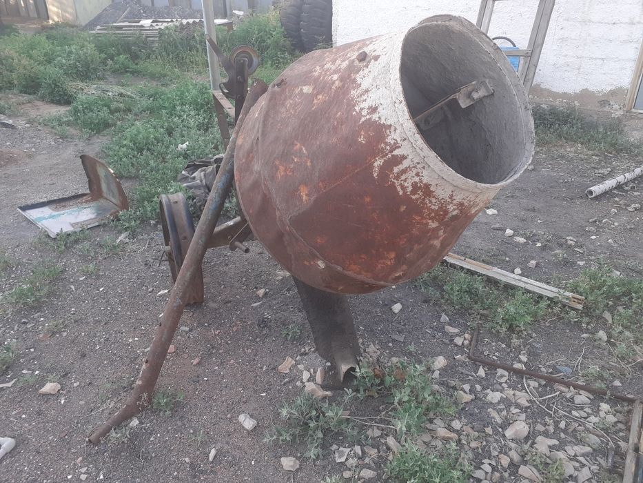 Продам бетонамешалка