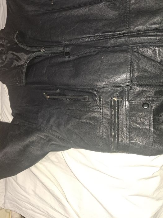 Кожено яке естествена кожа.