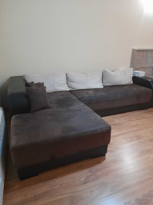 Разтегателен диван