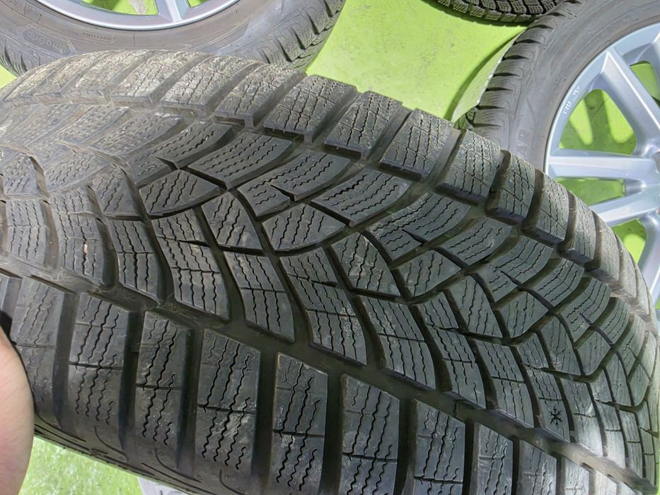 17 5x112 Vw Passat Touran Caddy Golf 5х112 зимен комплект джанти гуми 225/50/17 Goodyear