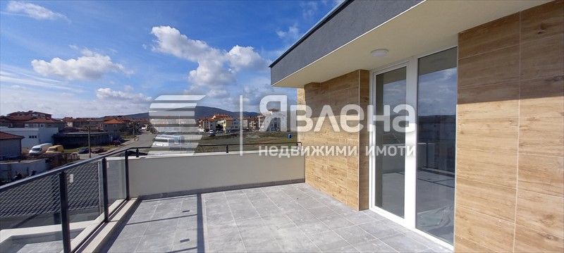 Продава се Тристаен апартамент в Царево - 199 кв.м за 1003 €/кв.м - Снимка #1