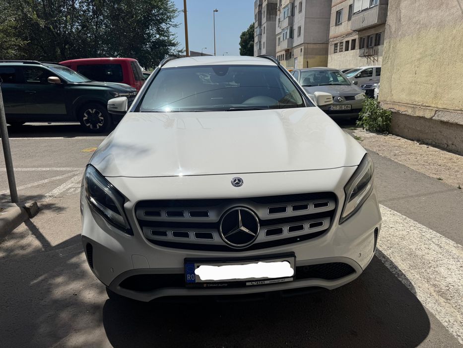 Mercedes GLA200d  4Matic