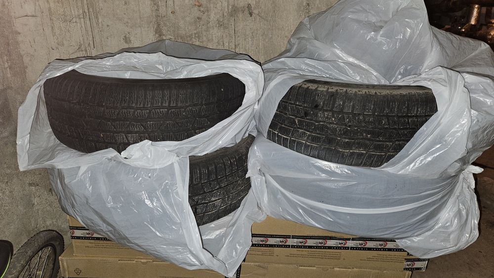 Anvelope iarnă Continental ContiWinter Contact TS830P 215/60/16